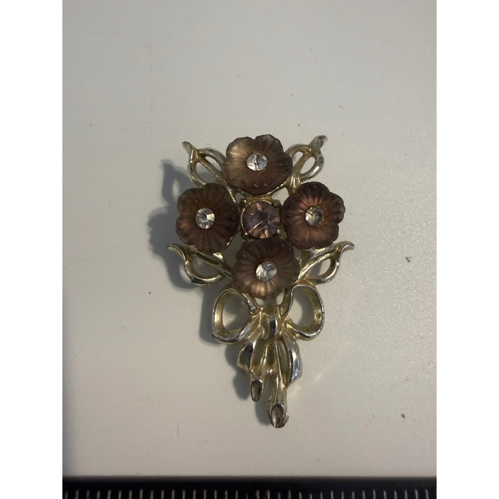 Vintage Gold Tone Purple Flower Rhinestone Bouquet Brooch Pin Bow Detail